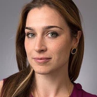 Headshot of Dawn Huckelbridge