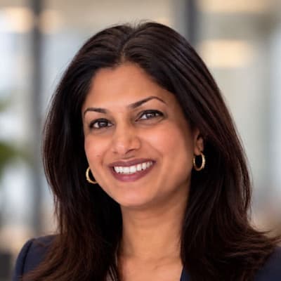 Headshot of Malini Lakhani